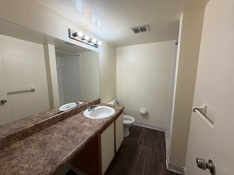 5319 Sumerset St #19A — Photo 15