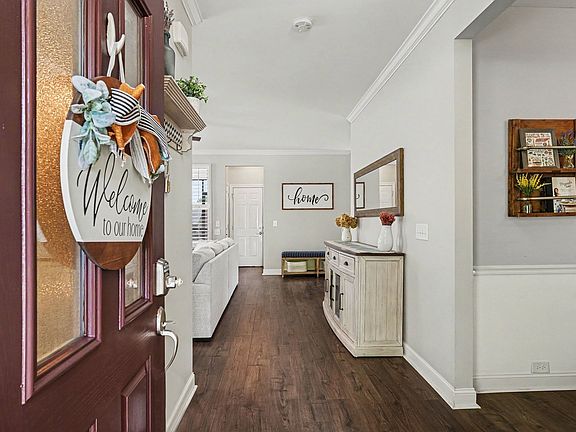 4th image of 207 Watson View Dr