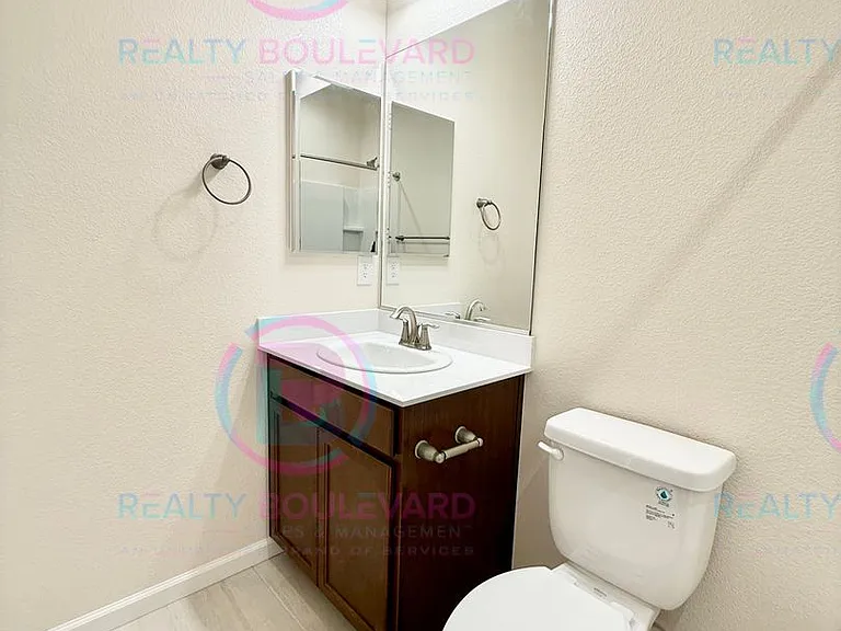 1019 Middle Gate Rd — Photo 19