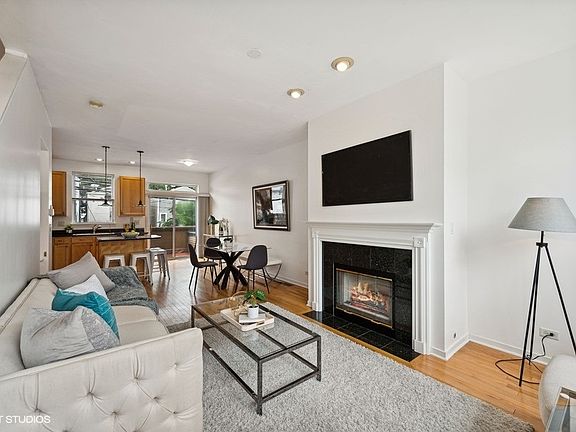 3rd image of 3209 N Drake Ave Unit E