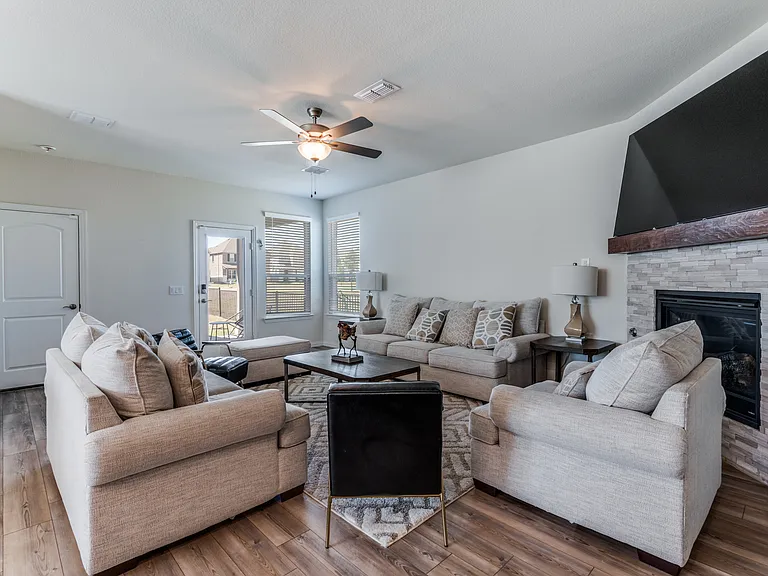 8715 Royal Star Rd — Photo 12