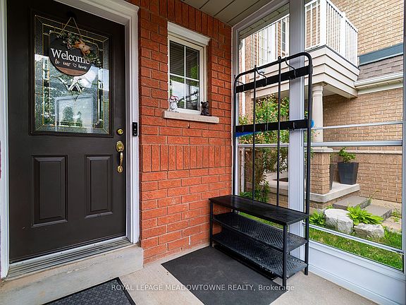 3rd image of 3259 Carabella Way