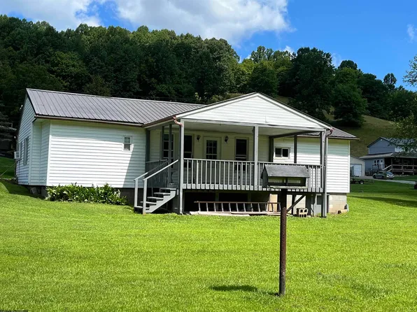 301 Lucys Ln, Buckhannon, WV 26201