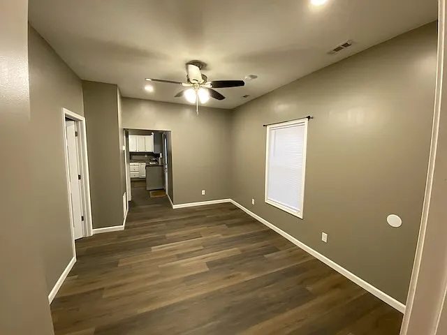2 bed, 975 sqft, $1,400 — Photo 4