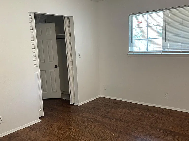 5239 Round Table Dr — Photo 6