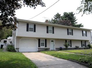 32 Varnum Ave, Bristol, RI 02809