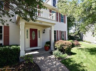 730 Highbury Ln, Geneva, IL 60134