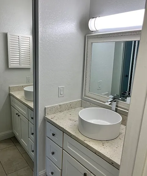 420 N Civic Dr #302 — Photo 1