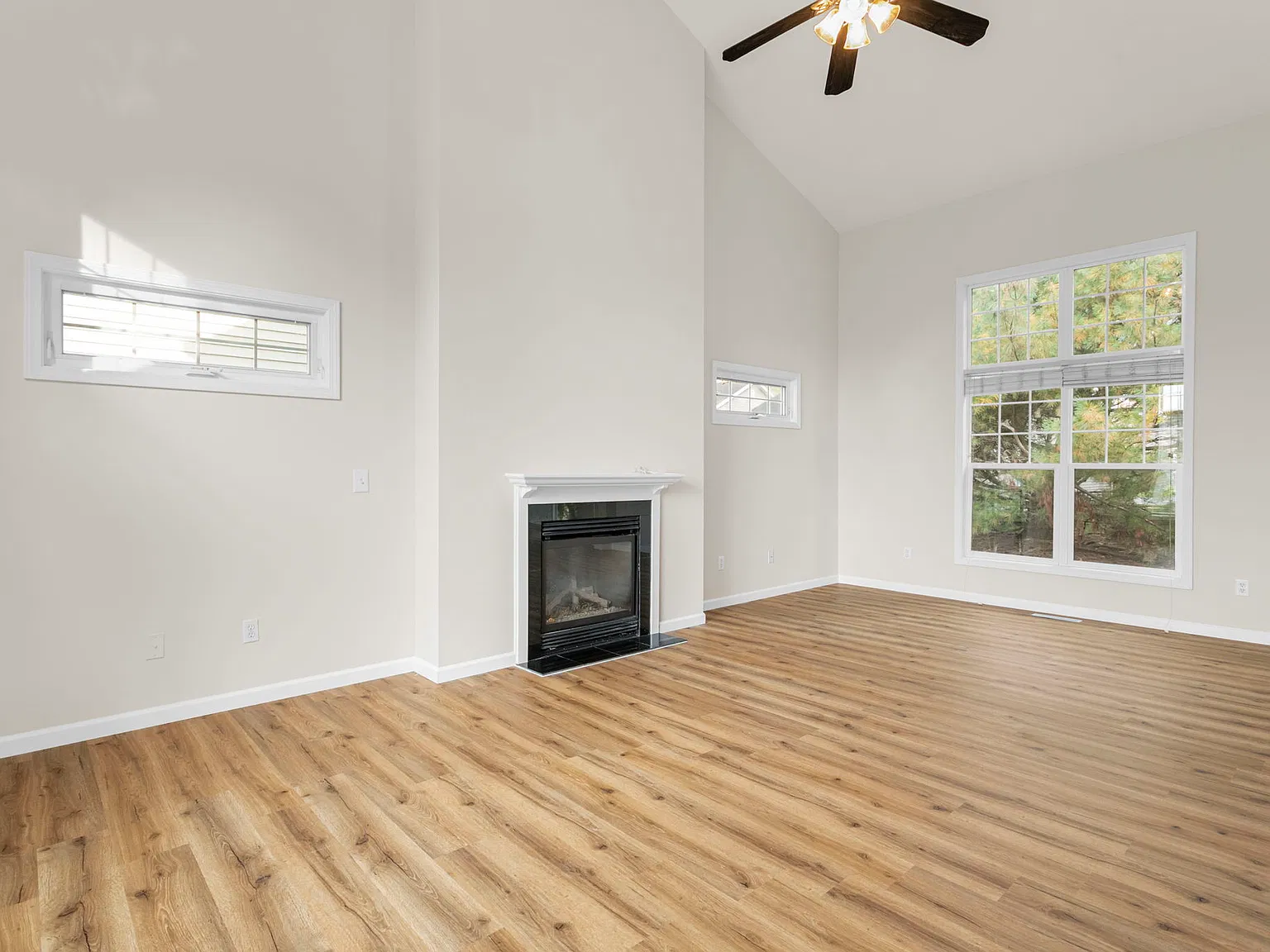 3 bed, 1746 sqft, $3,250 — Photo 3