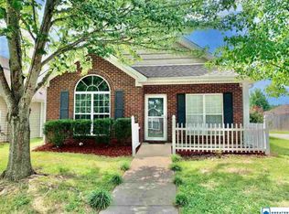 2066 Village Ln, Calera, AL 35040