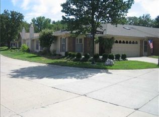 1049 Hampton Ct, Indianapolis, IN 46260