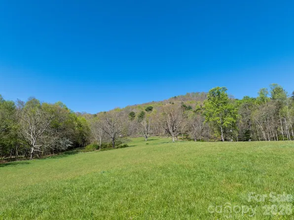 99999 Clarke Rd, Asheville, NC 28805