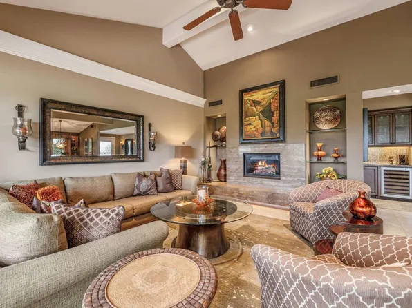 133 Juan Cir, Palm Desert, CA 92260