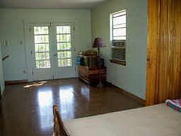 5th image of 406 Glen Park Ave