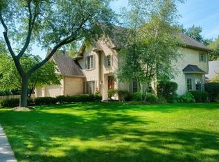 401 Colfax Ave, Clarendon Hills, IL 60514