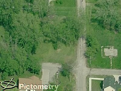 2nd image of Chippewa St