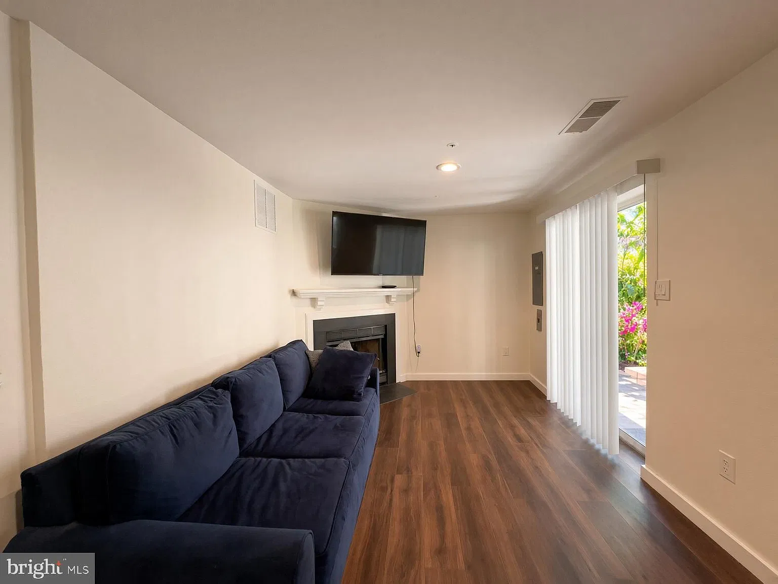 1 bed, 1.0 bath, 1240 sqft, $1,250 — Photo 3