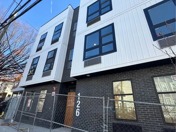 126 Governor St, Paterson, NJ