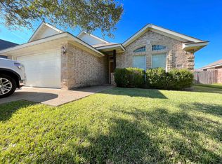 925 Crystal Dove Ave, College Station, TX 77845