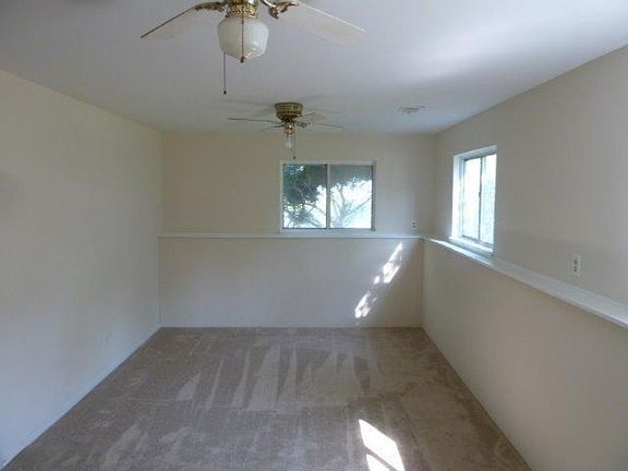 4th image of 1521 Laurie Gail Dr