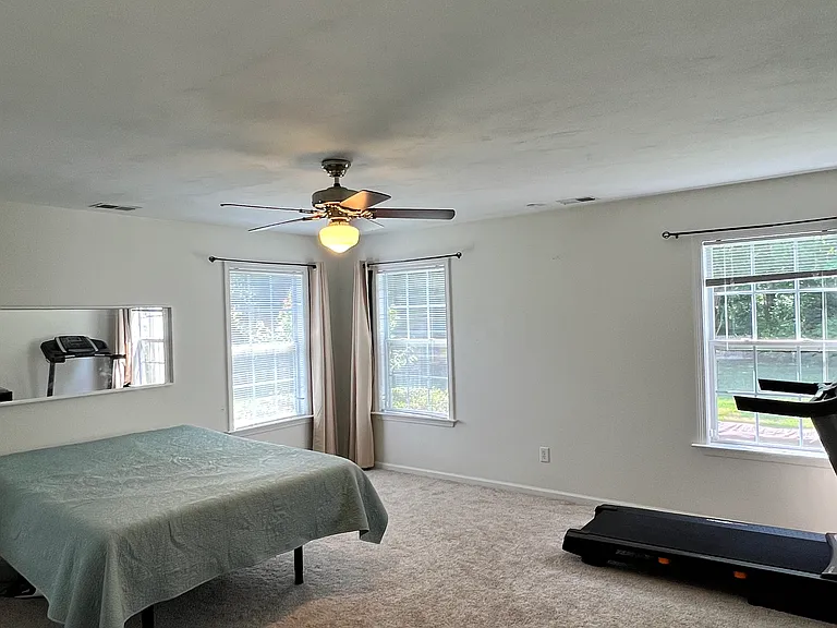 812 Bryson Arch — Photo 31