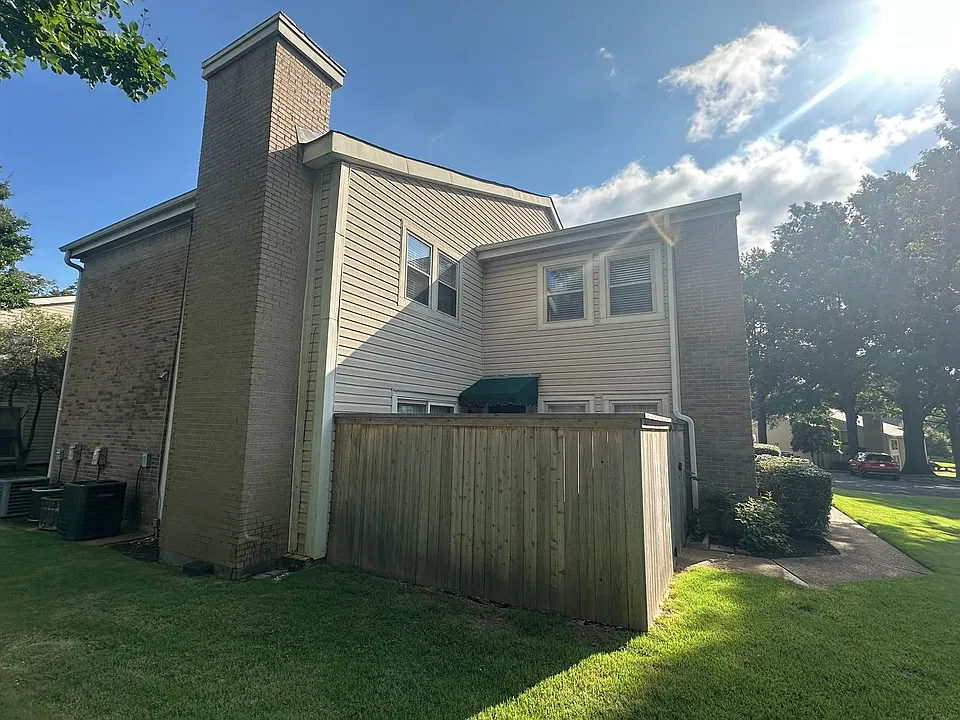1727 Ridge Oak Pl