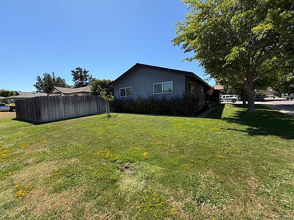 5th image of 901 Linda Vista Way
