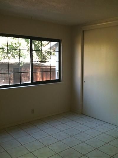 1st image of 501 Curry Ct