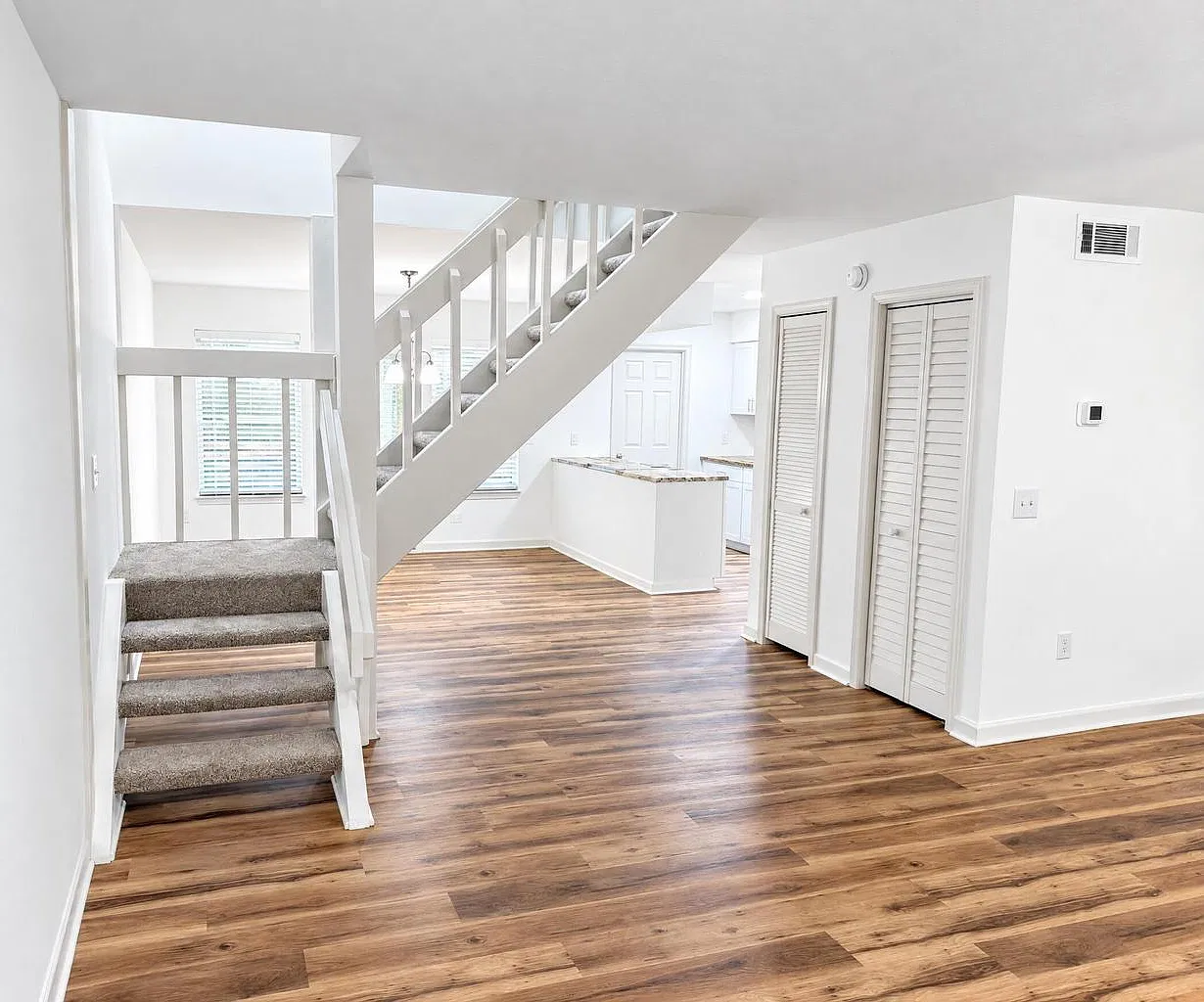 3 bed, 1.5 bath, 1344 sqft, $2,195 — Photo 3
