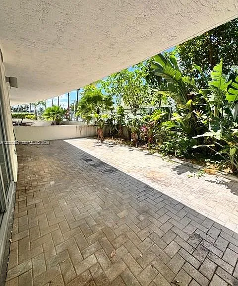 6620 Indian Creek Dr #114 — Photo 11
