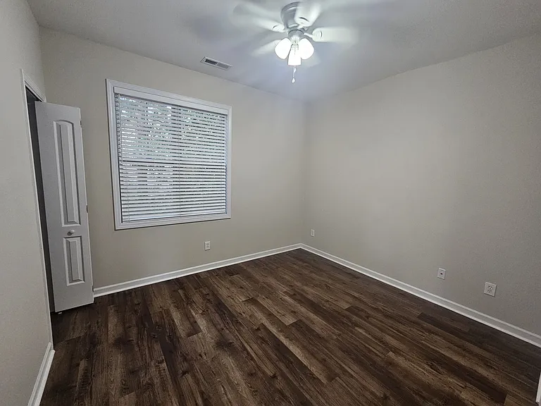 959 Downey Branch Ln — Photo 6
