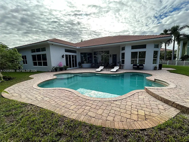 4723 SW 195th Way — Photo 18