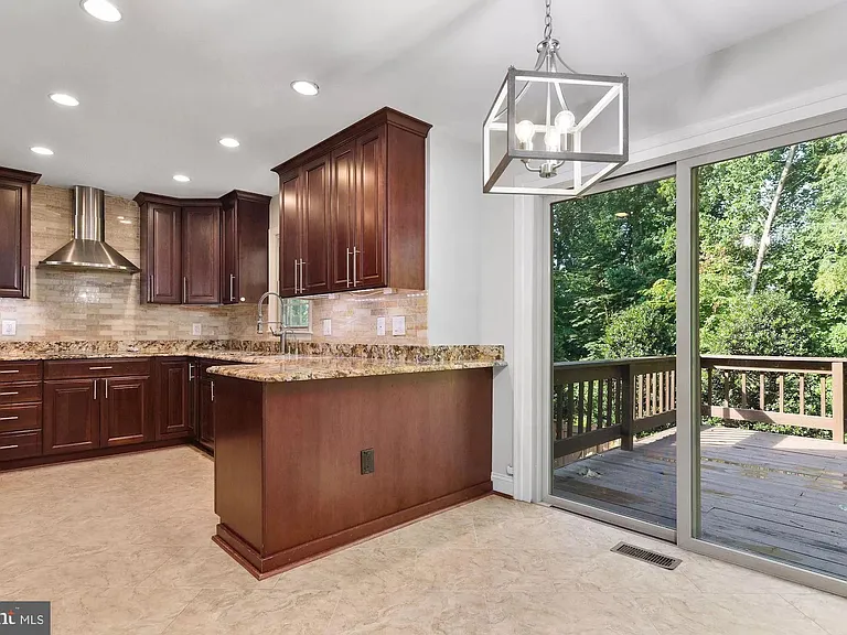 10127 Crestberry Pl — Photo 9