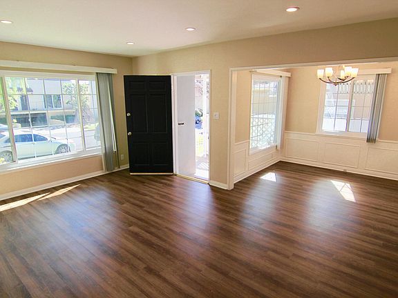 2nd image of 473 E Verdugo Ave