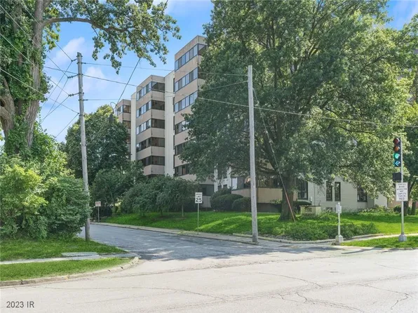 3100 Grand Ave APT 6C, Des Moines, IA 50312