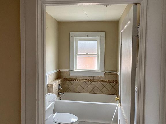 2nd image of 1448 Hanover Ave NW