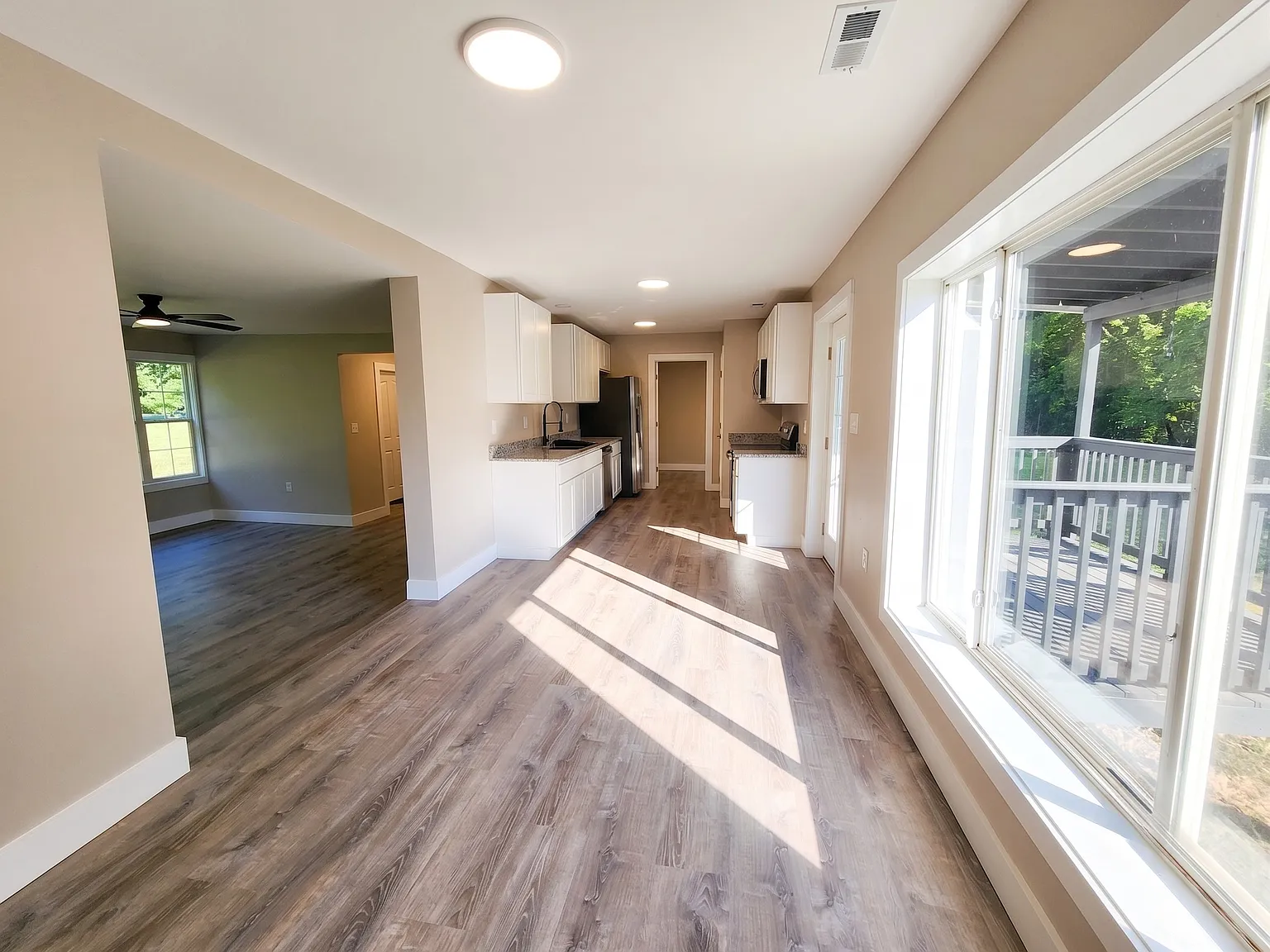 4 bed, 1700 sqft, $2,500 — Photo 4