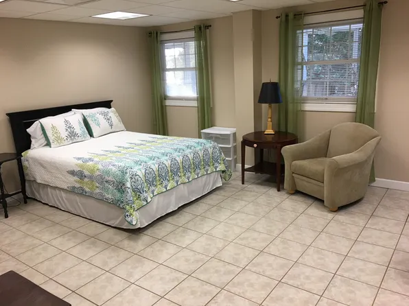 805 Chelsea Dr, Winchester, VA 22601