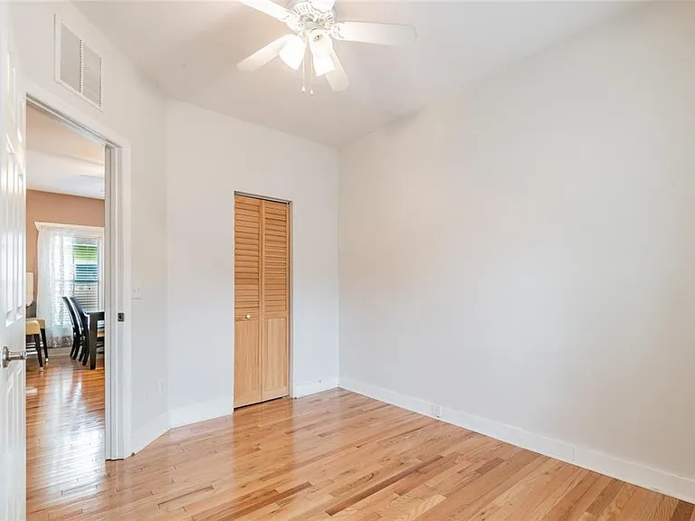 317 W Jean St — Photo 26