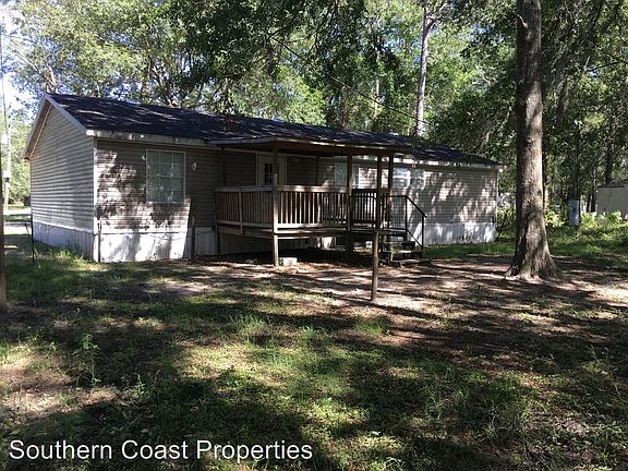 2nd image of 3853 SE Arnold Dr
