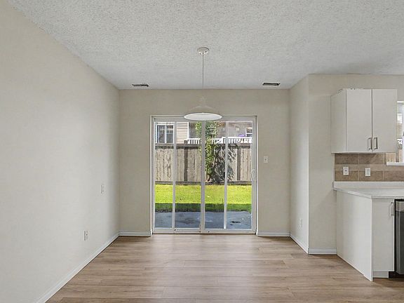 5th image of 180 Bridgeport Blvd #152