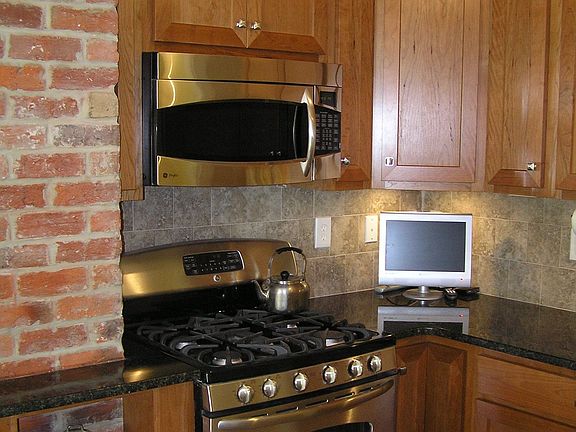 2nd image of 317 N 36th St
