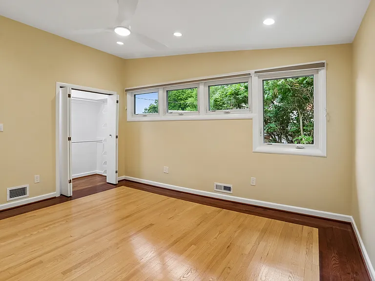3301 Shirley Ln — Photo 20