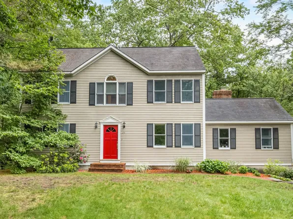 26 Harvard Lane, Bedford, NH 03110