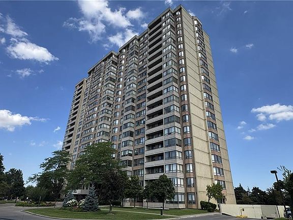 3rd image of 100 County Court Blvd #707