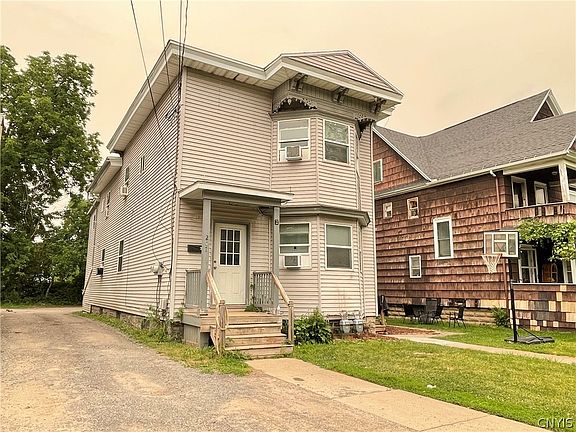 2nd image of 202 W Yates St