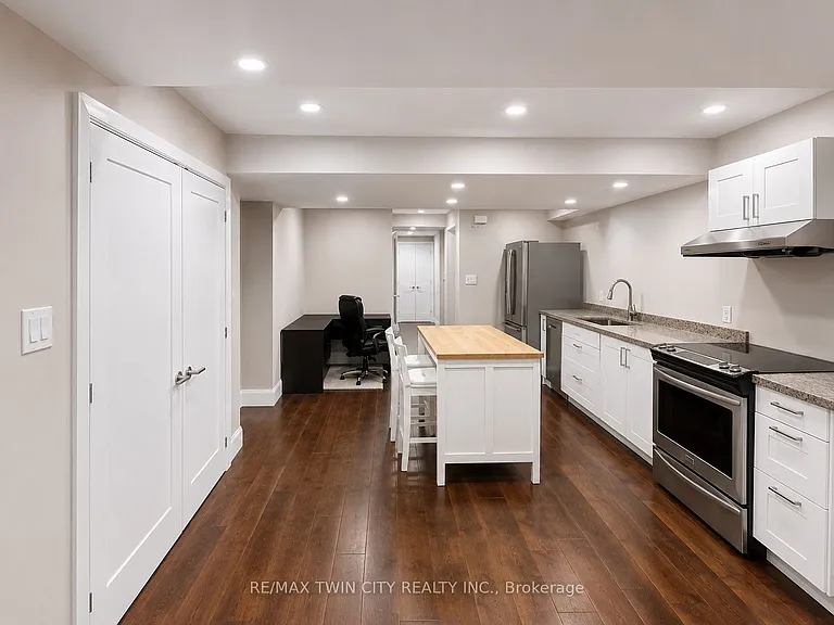 262 Sweet Gale St #BASEMENT — Photo 17
