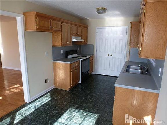 5th image of 2330 Gold Valley Dr