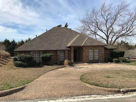 5th image of 10 Cypress Ct