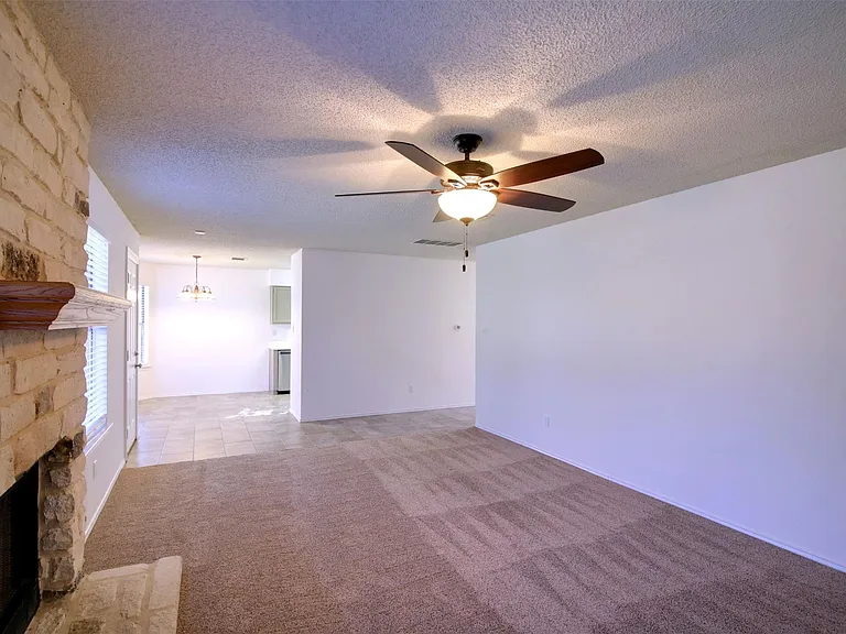 8800 Peppergrass Cv — Photo 10